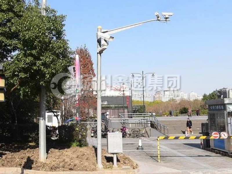 DJG-024，電子警察桿，治安監(jiān)控桿