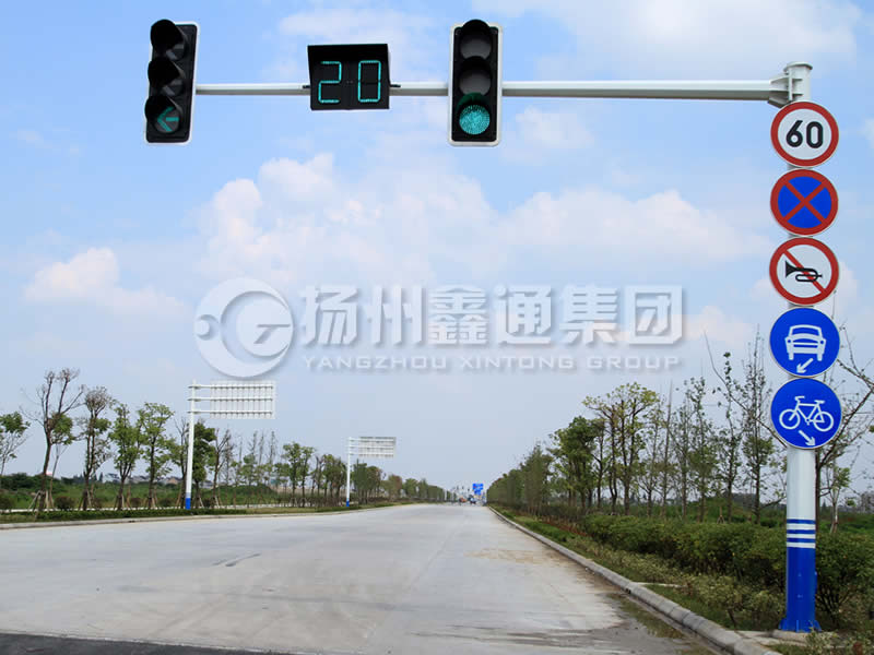 XHDG-036，八棱錐形信號(hào)燈桿
